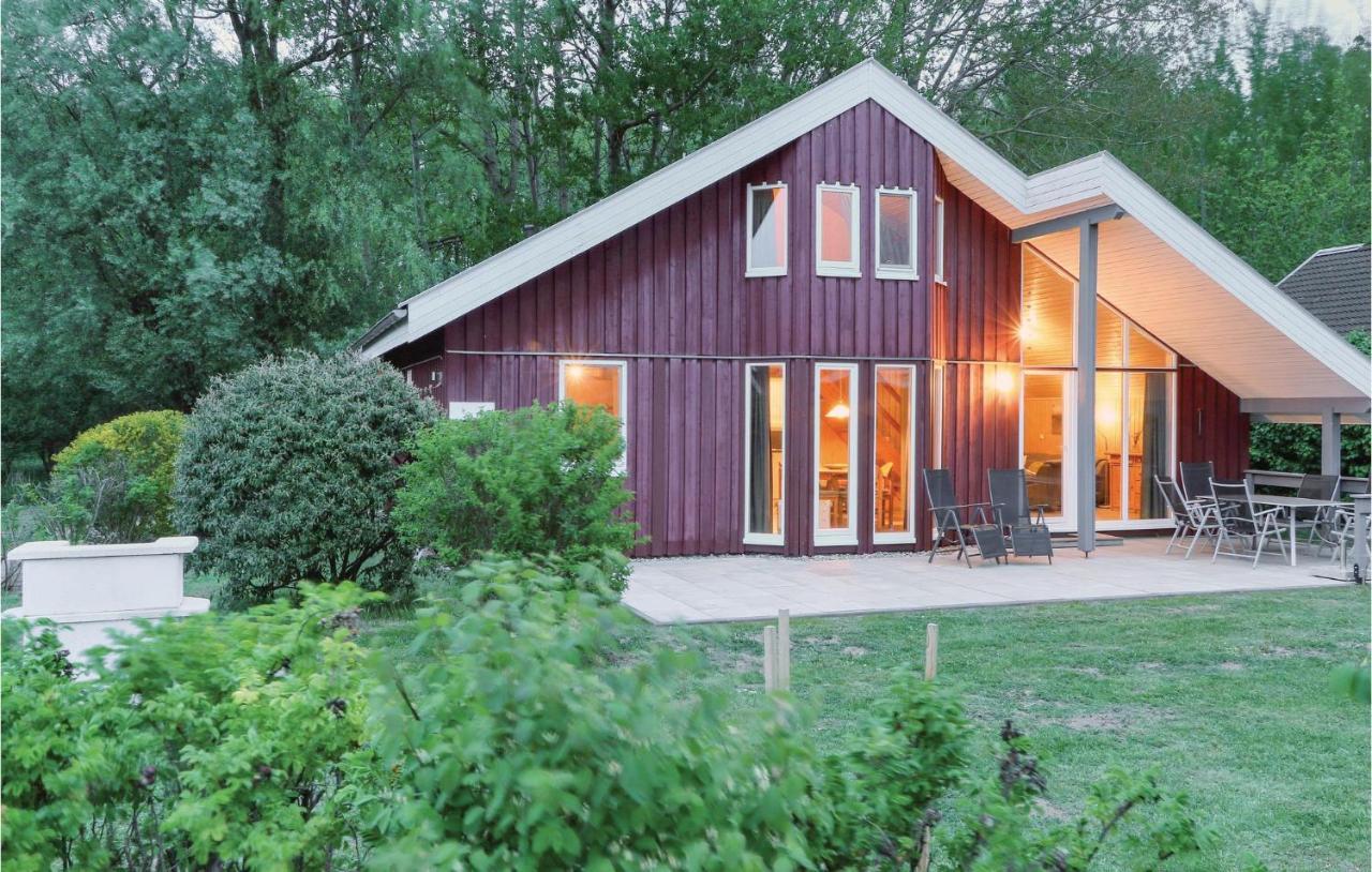 Cozy Home In Rechlin With Wifi Exterior photo