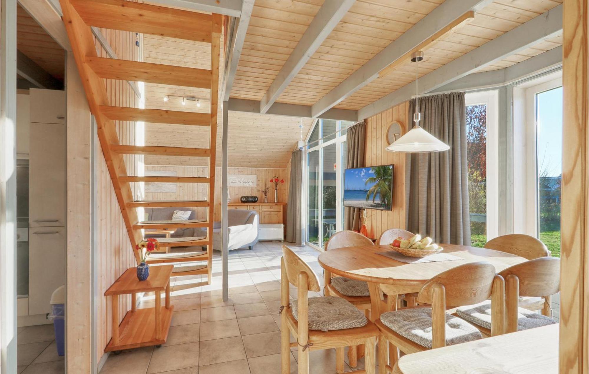 Cozy Home In Rechlin With Wifi Exterior photo