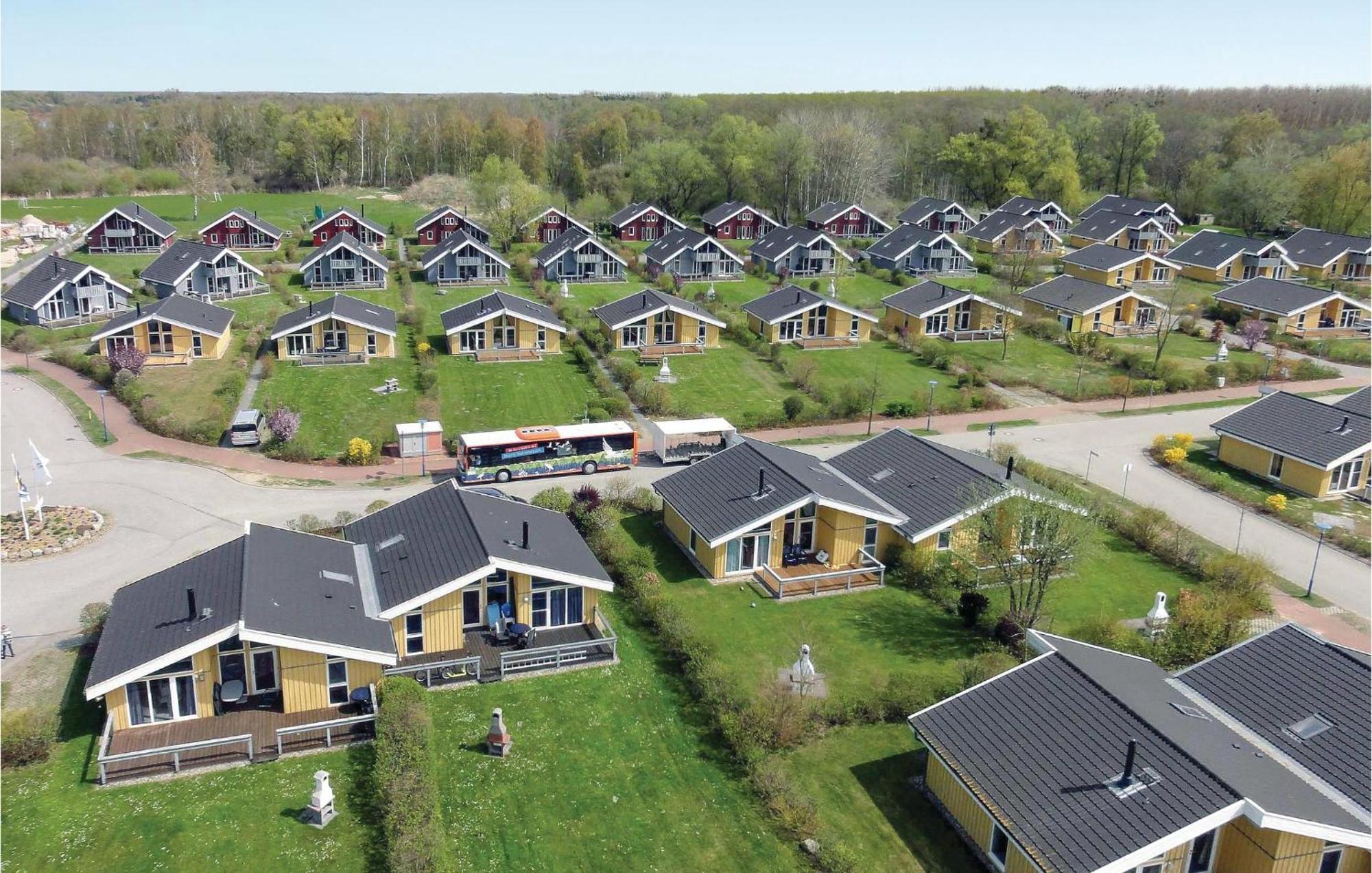 Cozy Home In Rechlin With Wifi Exterior photo